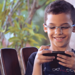 Digital Detox: Helping Kids Strike a Balance Between Screens