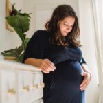 Everything You Need To Know About How to Choose a Pregnancy Dress